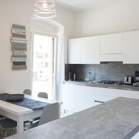 Nirvana Apartments Торболе Экстерьер фото