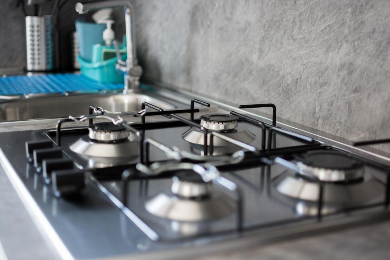 Nirvana Apartments Торболе Экстерьер фото